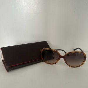 FENDI women’s round sunglasses